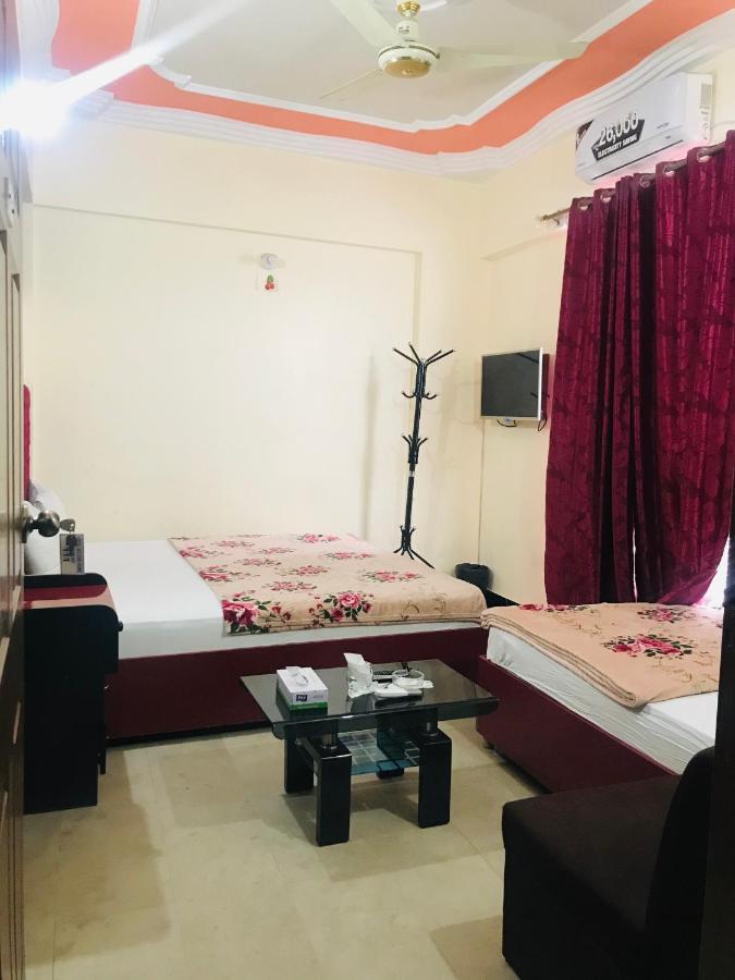 Hotel Second Home 카라치 외부 사진
